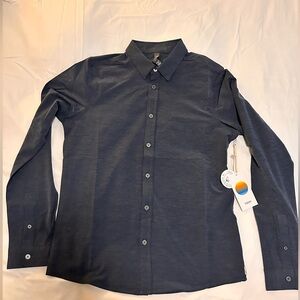 NWT Vuori long sleeve bridge button down shirt